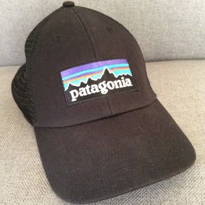 Patagonia ball cap / trucker hat